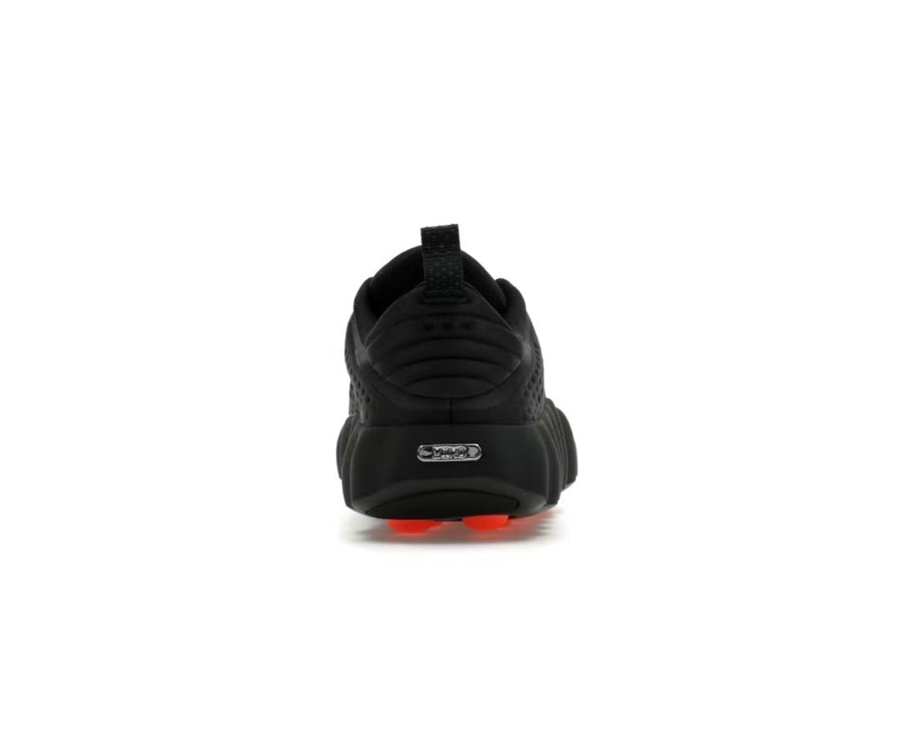 Nike Mind 002