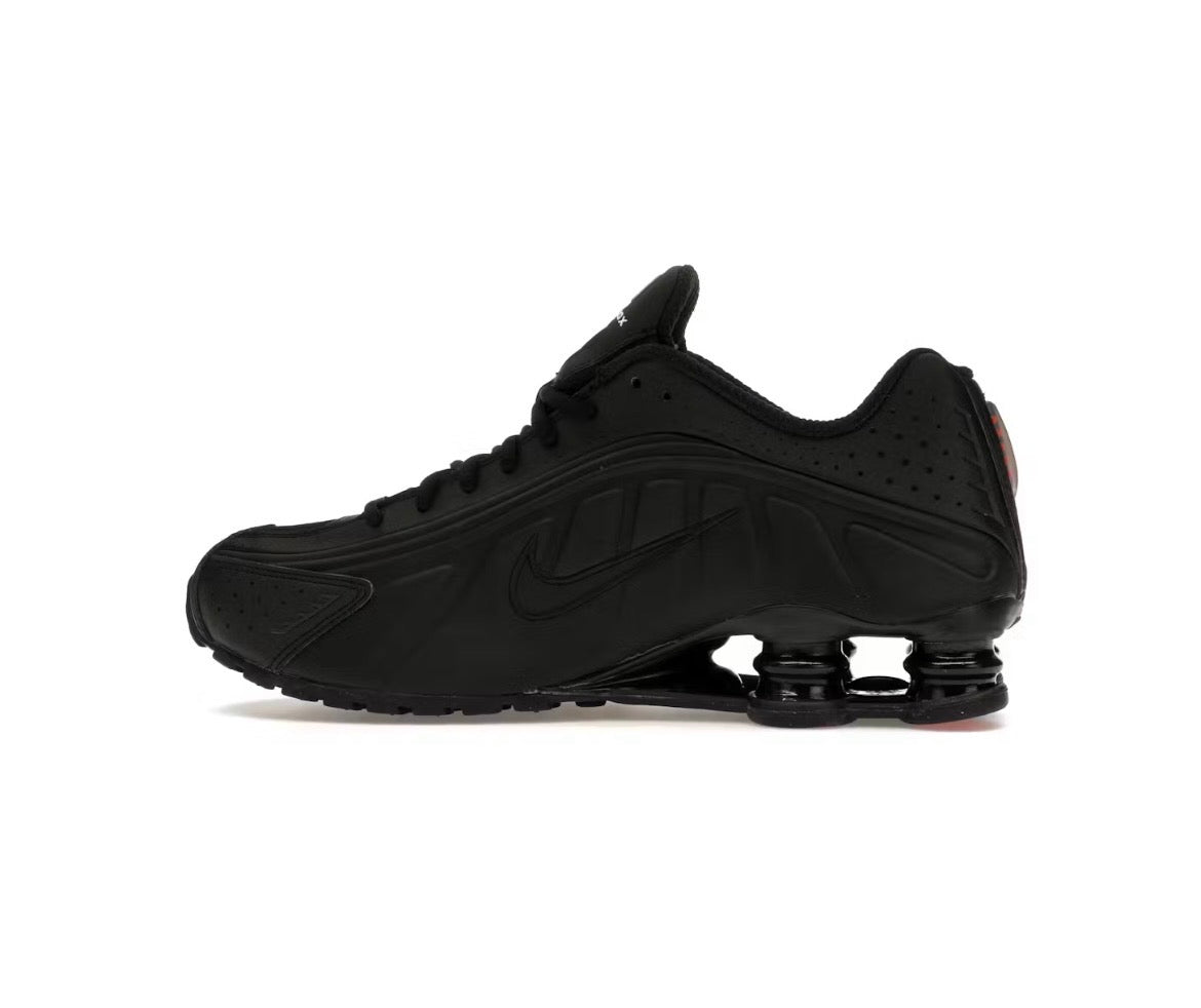 Nike Shox R4